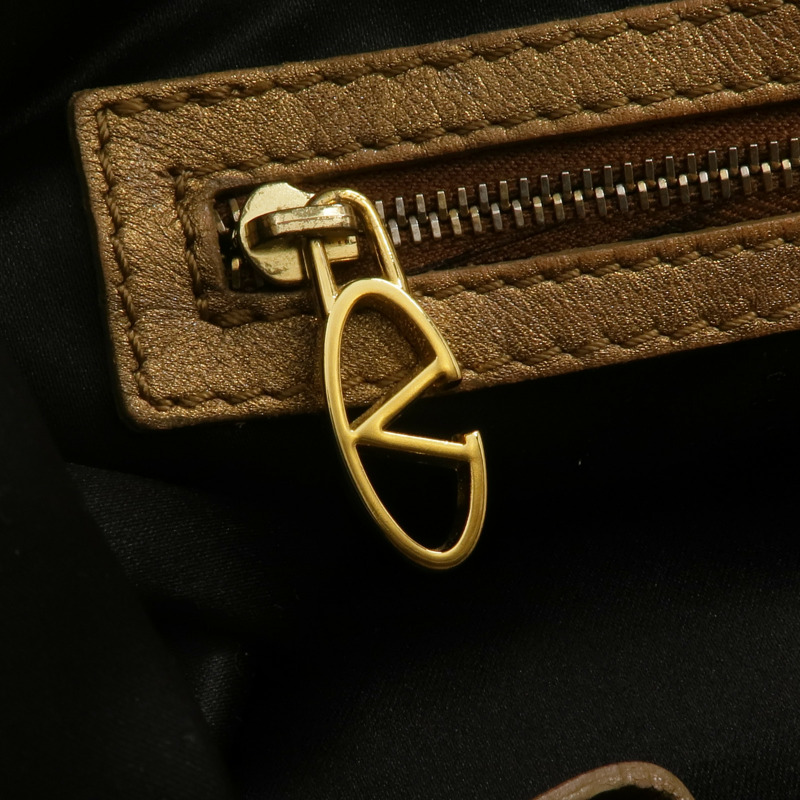 Valentino 羊皮皮革Shoulder Bag金扣肩背袋-15