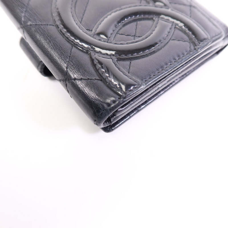 CHANEL 羊皮/漆皮皮革Cambon Wallet銀扣錢包-12