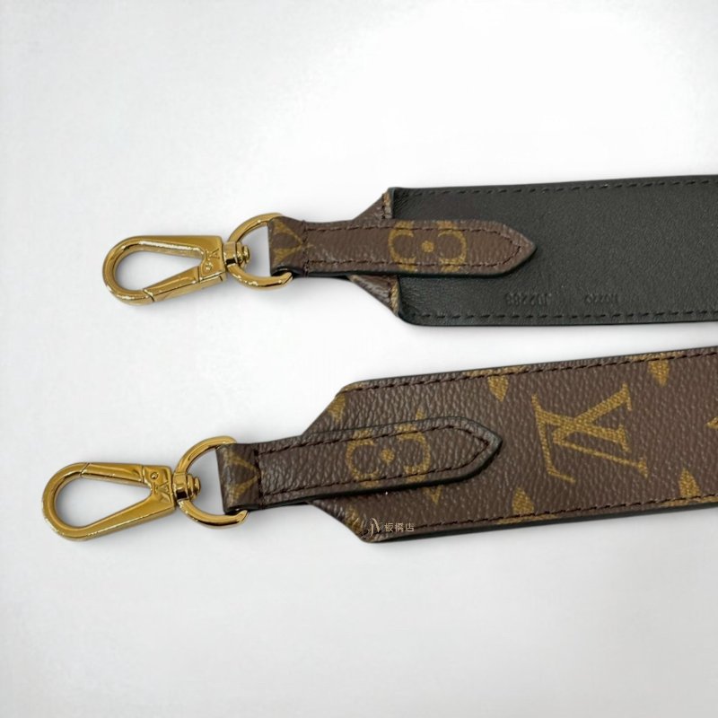 LV 原花拼黑牛皮Monogram雙面寬背帶 J02288-3