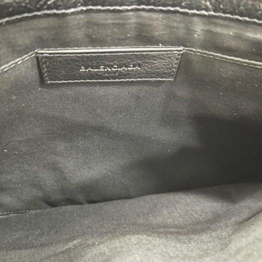 東區正精品㊣BALENCIAGA Clip M 273023 全新未使用黑色小銀釦機車包拉鍊手拿包city RA1762-2