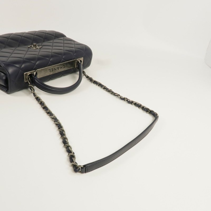 CHANEL 羊皮皮革Trendy CC Large銀扣手挽肩背兩用袋-8