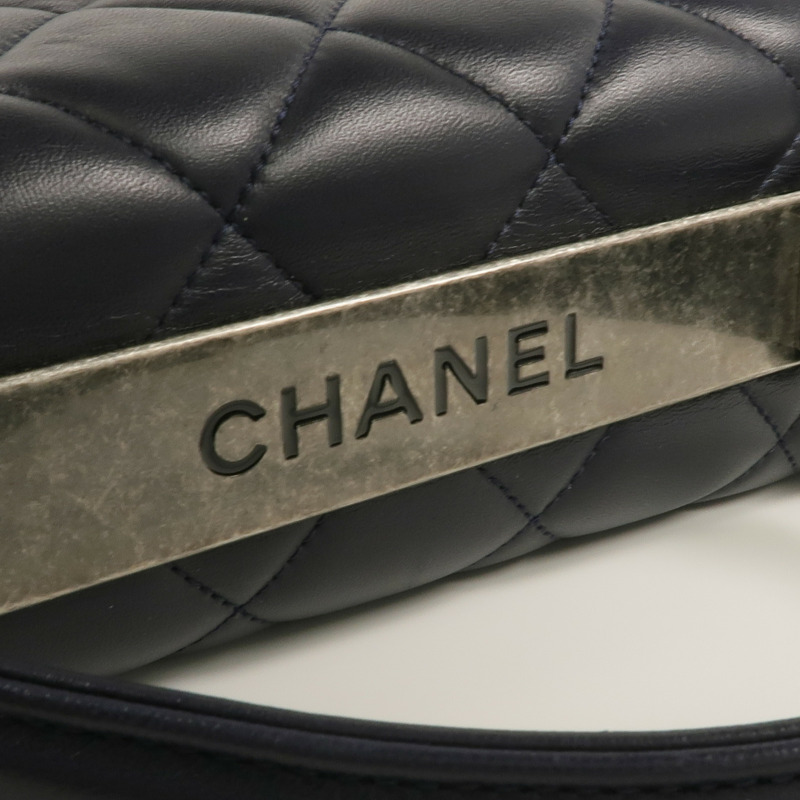 CHANEL 羊皮皮革Trendy CC Large銀扣手挽肩背兩用袋-11