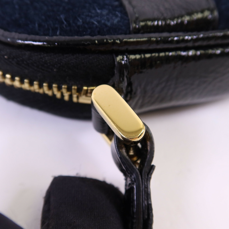 GUCCI 絨布/漆皮皮革Accessories Pouch金扣手拿包-8