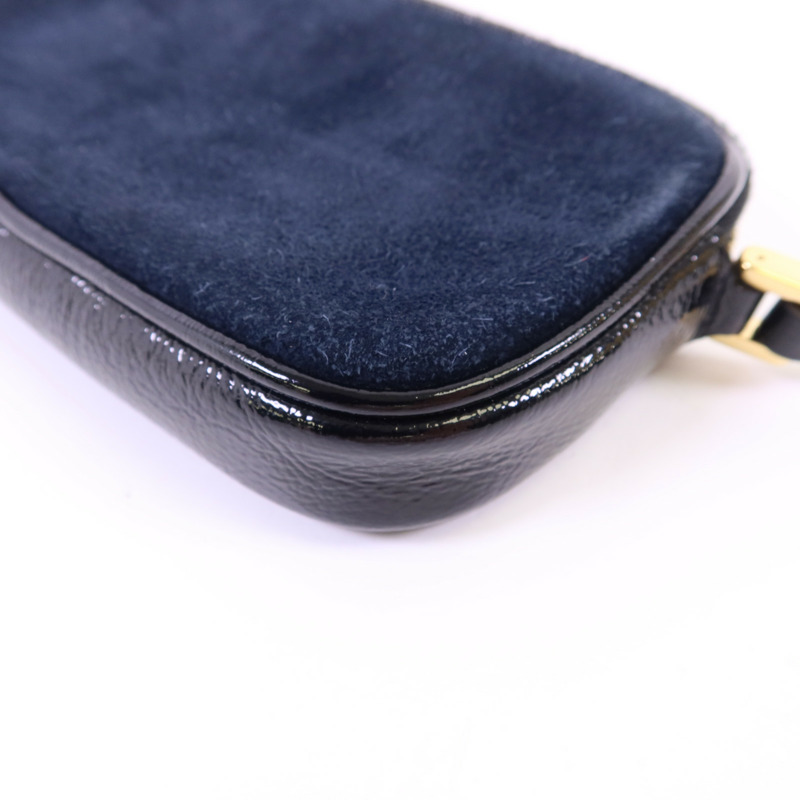 GUCCI 絨布/漆皮皮革Accessories Pouch金扣手拿包-11