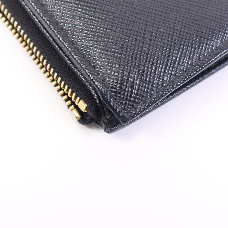 PRADA Saffiano皮革Bifold Wallet金扣錢包-11