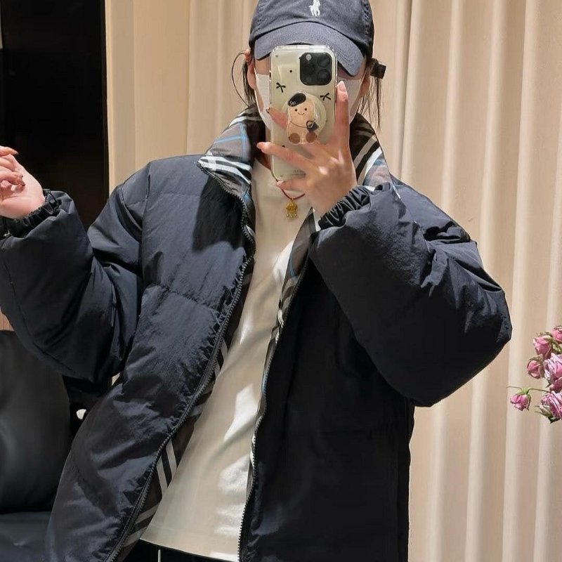 💎Han's house精品服飾💎Burberry 格紋 刺繡 戰馬 防水 羽絨 外套 雙面穿  原價6萬-3