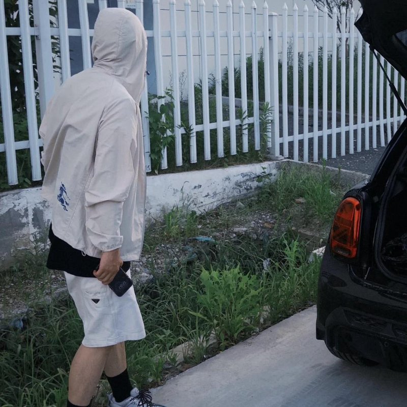 💎Han's house精品服飾💎Burberry 刺繡 戰馬 風衣 連帽 外套-3