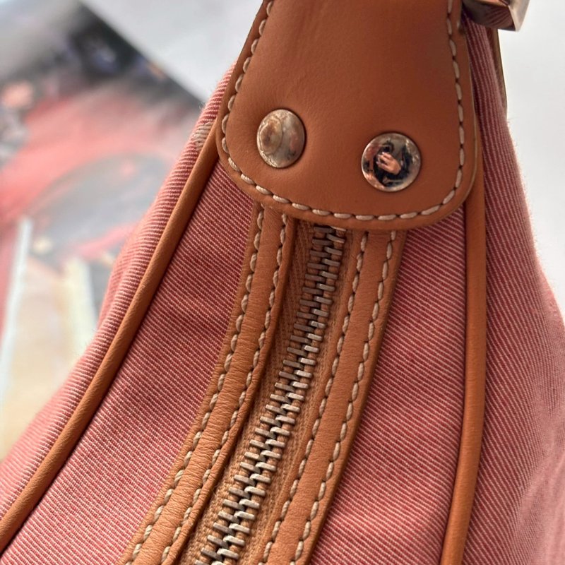 ✨出清優惠 ‼️百搭單品 Tods 淡粉色T logo帆布單肩包-12