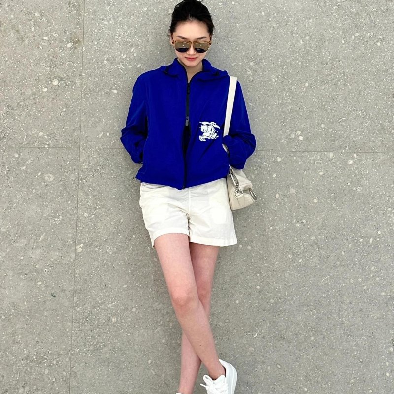 💎Han's house精品服飾💎Burberry 戰馬 風衣 連帽 外套 原價49900-5