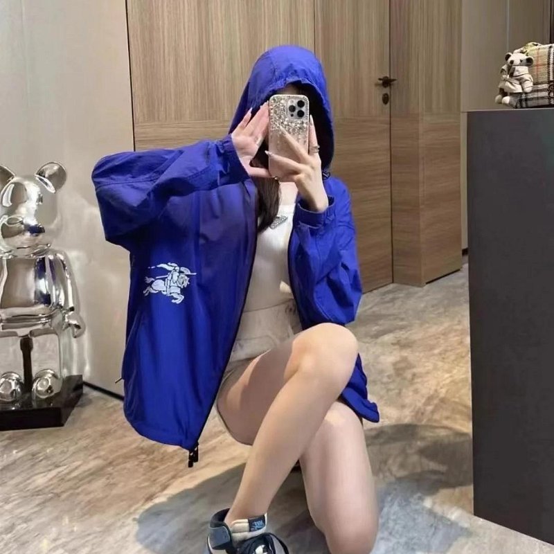 💎Han's house精品服飾💎Burberry 戰馬 風衣 連帽 外套 原價49900-7