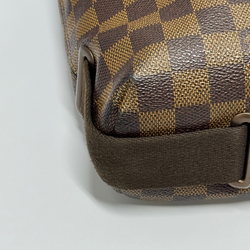 【超級新🆕】 LV Brooklyn 經典棋盤格 男女通用 斜背包（專櫃10.3萬）-10