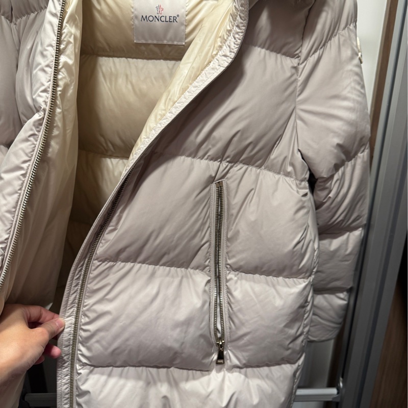 月光白羊毛領厚款Moncler 外套-4
