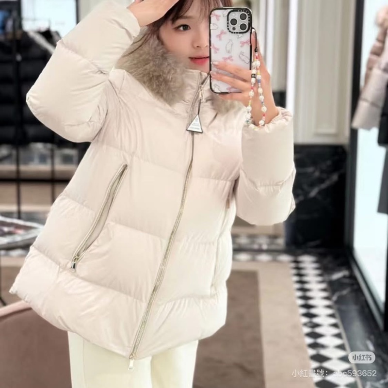 月光白羊毛領厚款Moncler 外套-9