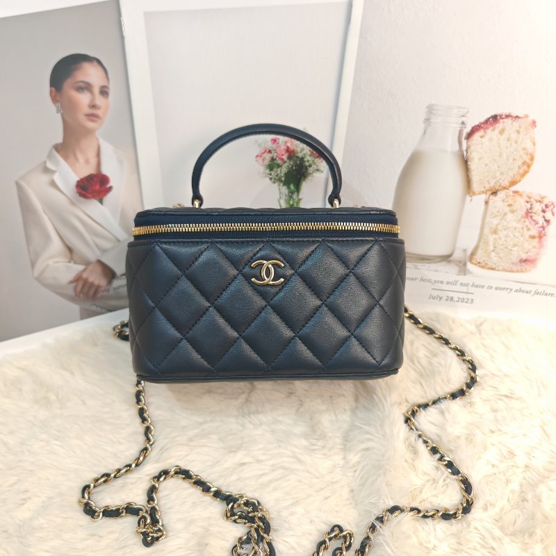 Chanel 手柄化妝盒包 午夜藍金扣 芯片款-0