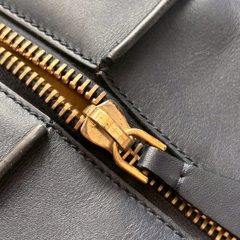 🎉89成新✨耐刮皮革‼️全往最低 TODS 深藍拼紅色手提包-8