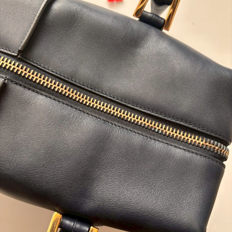 🎉89成新✨耐刮皮革‼️全往最低 TODS 深藍拼紅色手提包-11