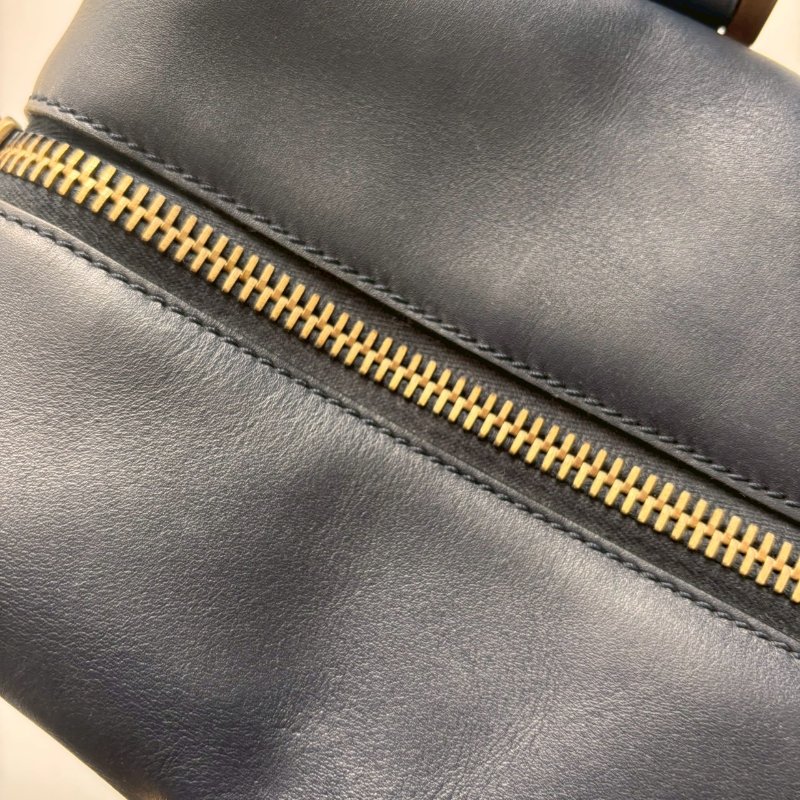 🎉89成新✨耐刮皮革‼️全往最低 TODS 深藍拼紅色手提包-12