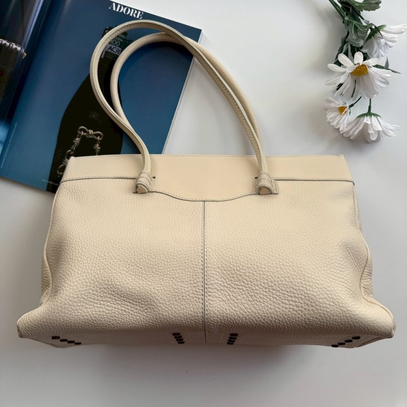 ‼️皮革超軟✨全往最低價 Tods 米白皮革肩背包(後有實背照)-1