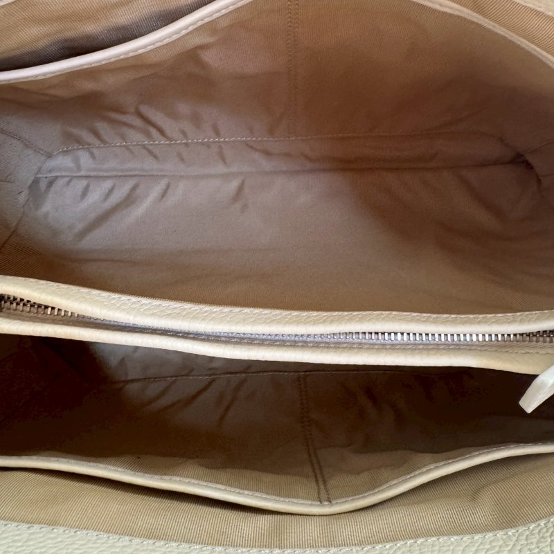 ‼️皮革超軟✨全往最低價 Tods 米白皮革肩背包(後有實背照)-16