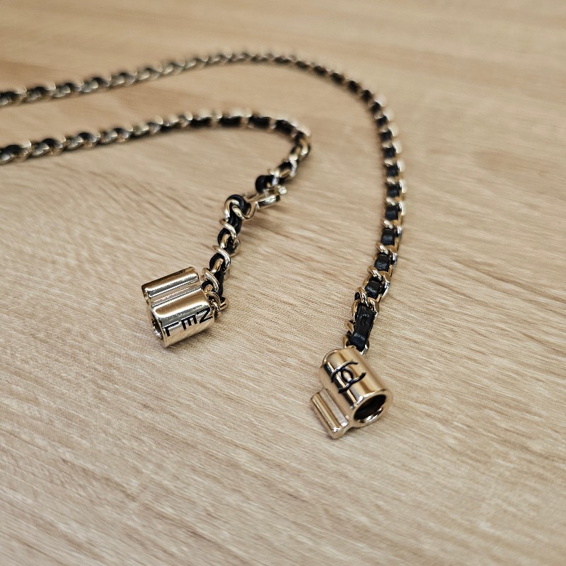 [少見好物時尚單品❣️] Chanel淡金色皮穿鏈雙C 無線耳機鏈/項鍊-5