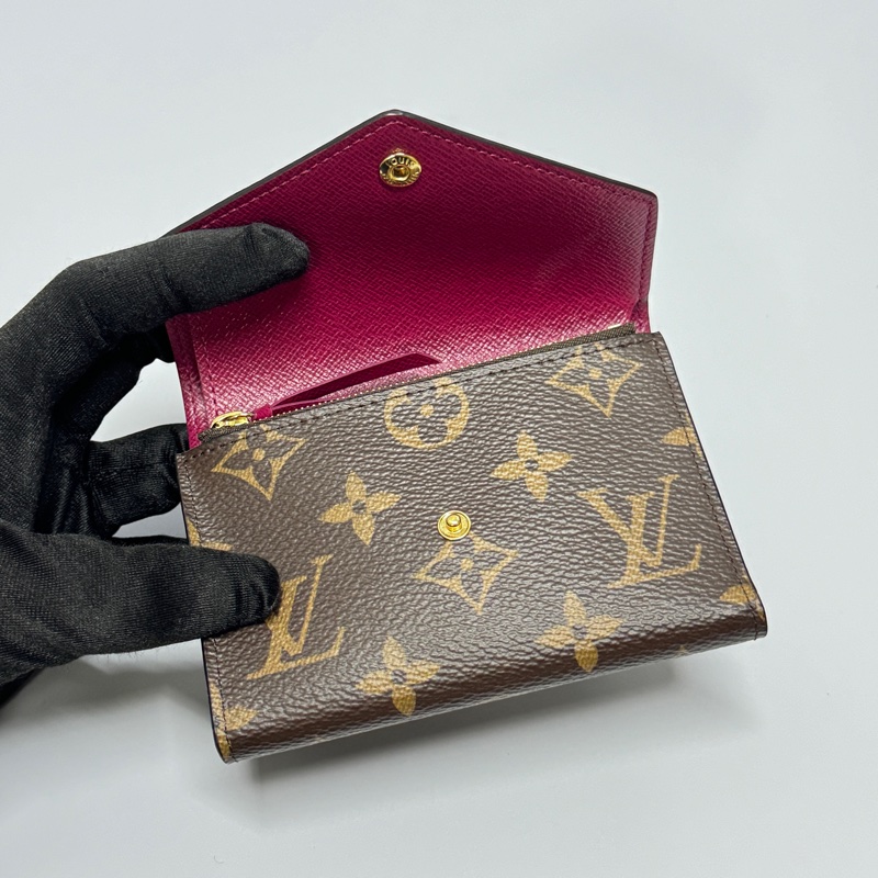 【全新閒置品🎁】 LV Victorine “晶片款” 經典老花 短夾（專櫃24800）-5