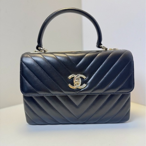 【全網最低價】 Chanel Trandy CC 羊皮V紋 手提肩背包 98新