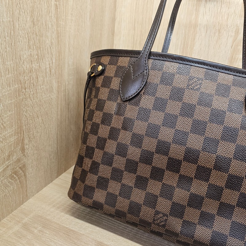 [輕巧適合每天使用尺寸☺️] LV棋盤格金釦NeverFull PM手提肩背包-4