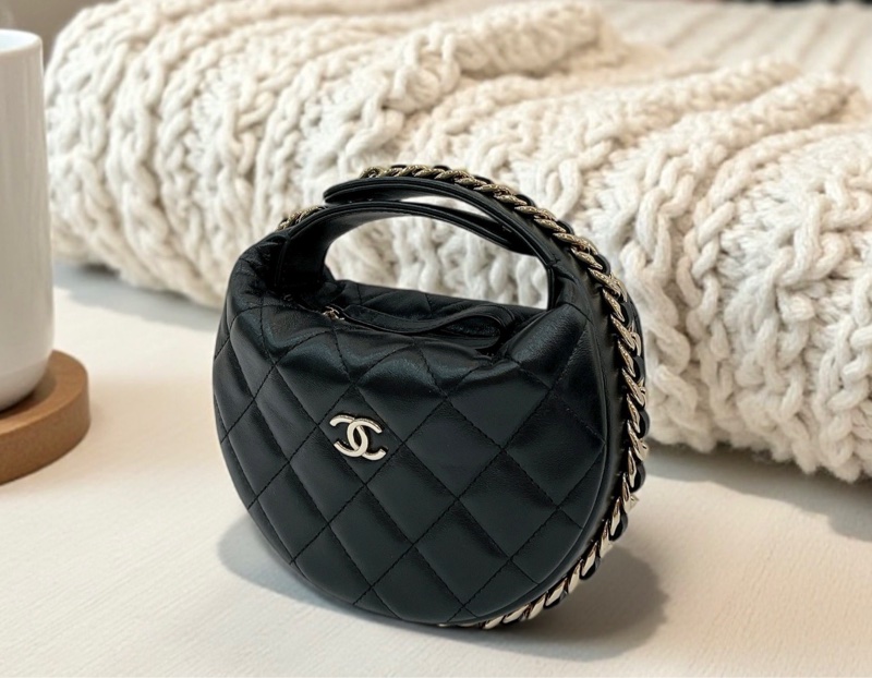 莉亞精品♡Chanel AP3095 呼拉圈月牙包 二手-0