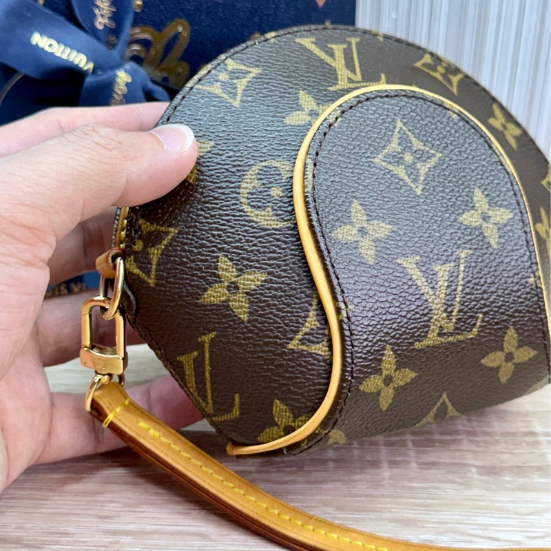 LV M51129 ELLIPSE 老花貝殼拉鍊手拿包化妝包晚宴包-4