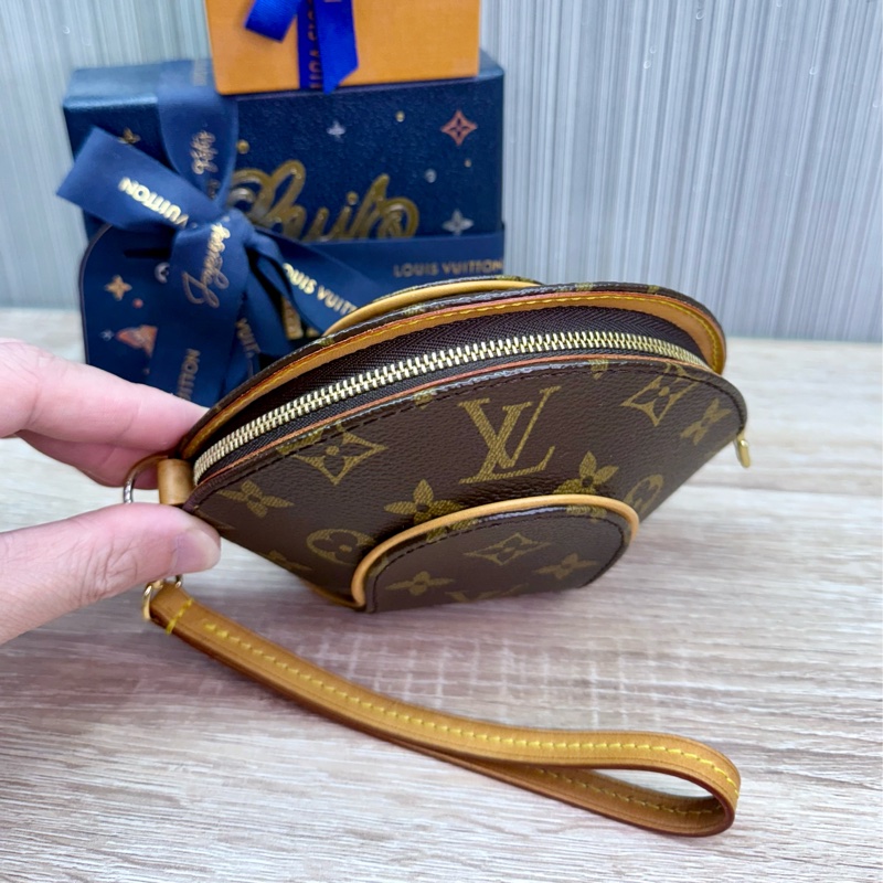 LV M51129 ELLIPSE 老花貝殼拉鍊手拿包化妝包晚宴包-8