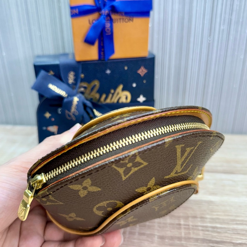 LV M51129 ELLIPSE 老花貝殼拉鍊手拿包化妝包晚宴包-11