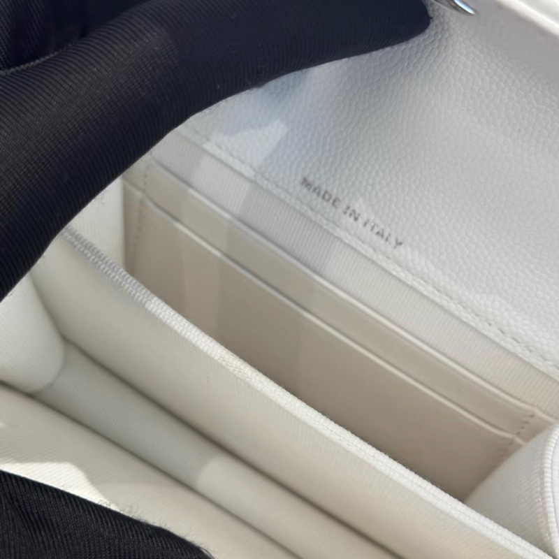 【全網最低價】 Chanel 白色琺瑯小廢包 97新-4