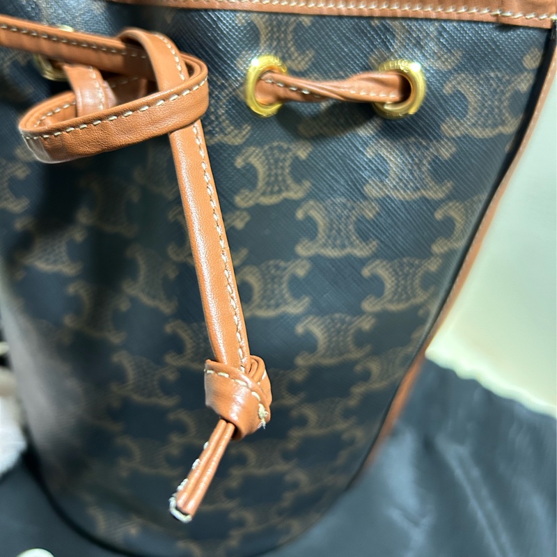 CELINE 賽琳標識印花牛皮革繩索手袋水桶包有防塵袋 超級可愛🎀-13