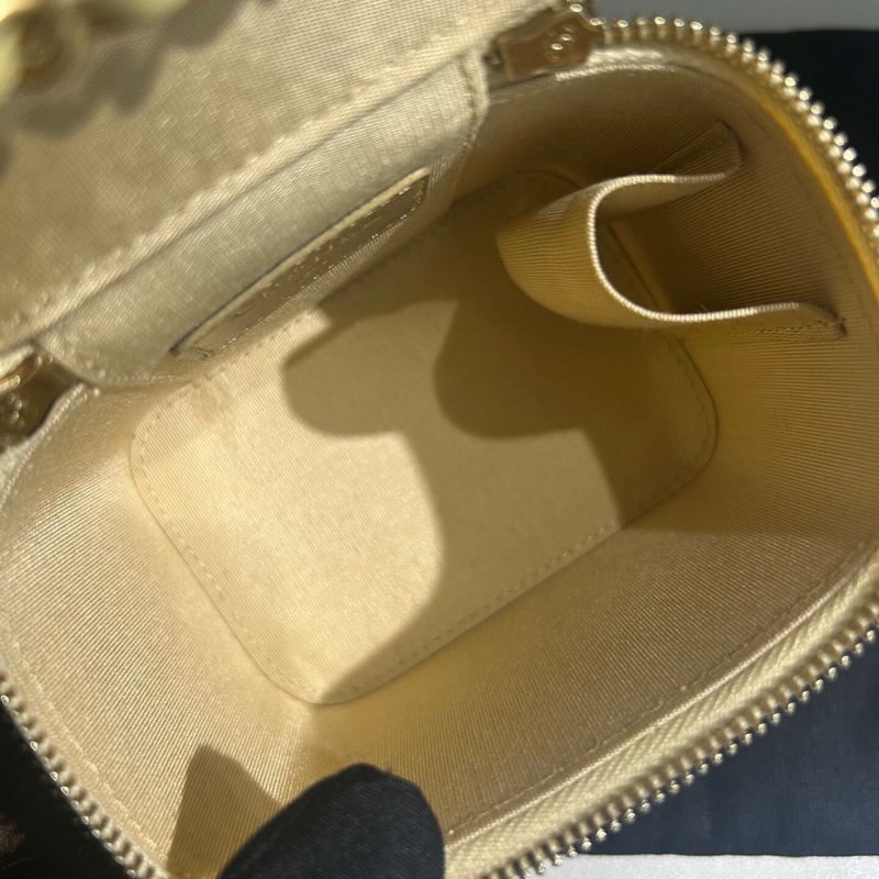 【全網最低價】Chanel金球方盒子 淡黃色 97新-8