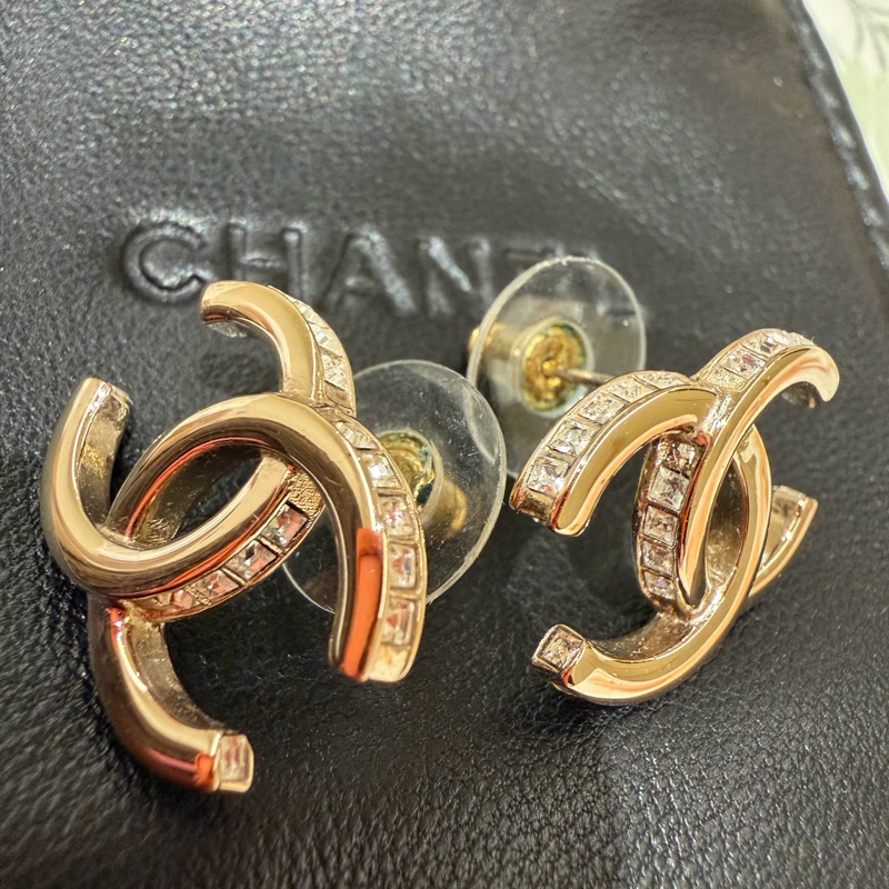 Chanel淡金經典大LOGO耳環-1