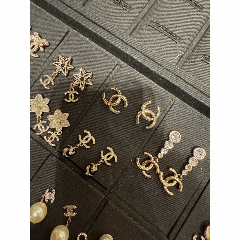 Chanel淡金經典大LOGO耳環-3