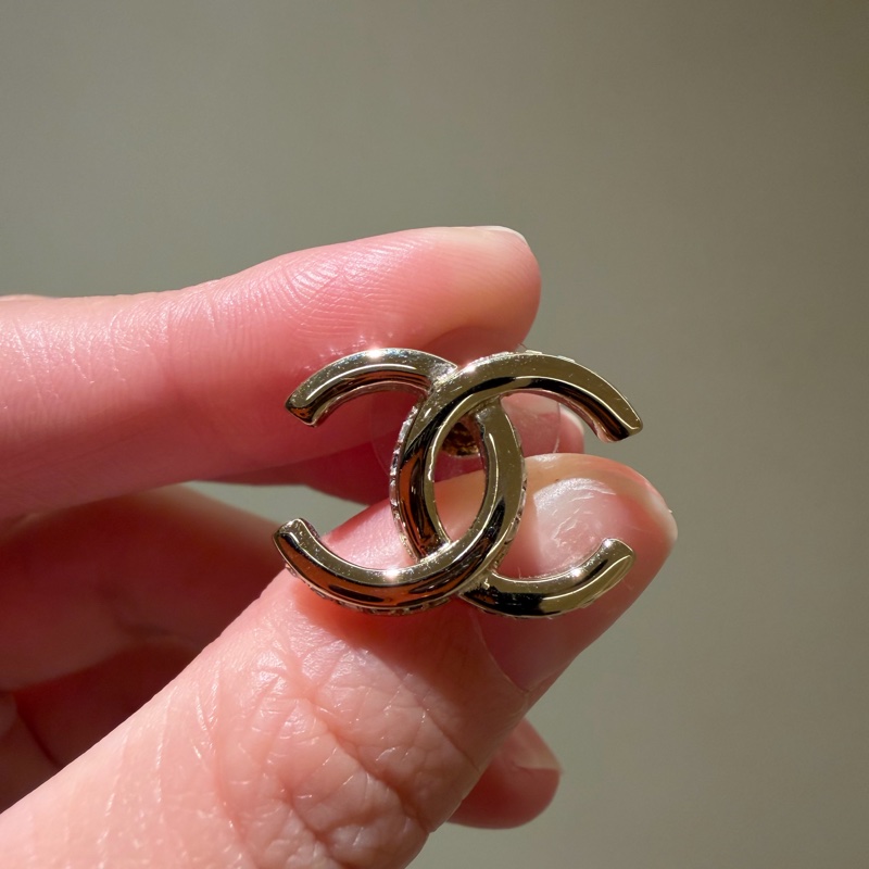 Chanel淡金經典大LOGO耳環-6