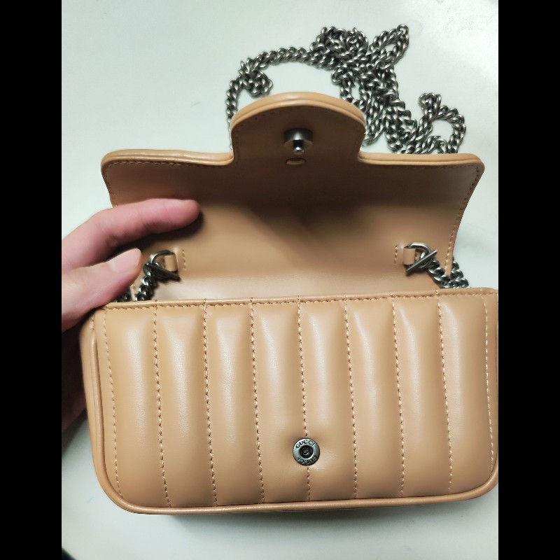 GUCCI GG Marmont小型絎縫肩揹包(玫瑰米色）-4