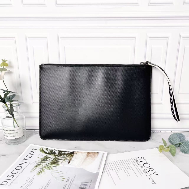 Givenchy 黑色字母手拿包30*20  98新配件塵袋-5