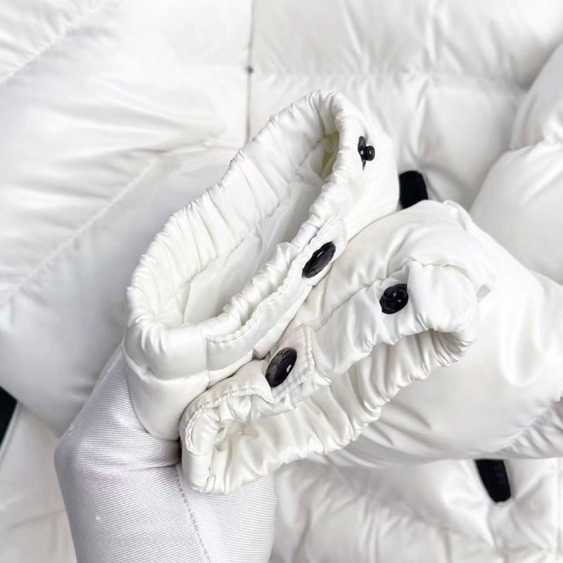 Moncler Bady 乳白色刺繡徽標logo短款鵝絨雪山羽絨外套 2碼,衣長57cm,胸圍94cm 98新配件塵袋-2