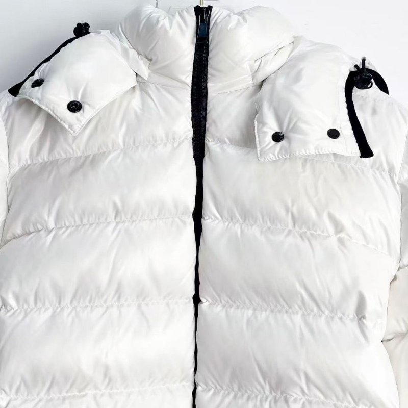 Moncler Bady 乳白色刺繡徽標logo短款鵝絨雪山羽絨外套 2碼,衣長57cm,胸圍94cm 98新配件塵袋-3