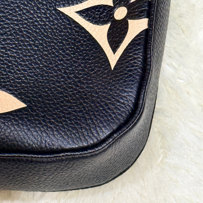 未使用品✨LV牛皮印花 雙色 黑白 斜背包 揹帶可調長度 可拆卸-3