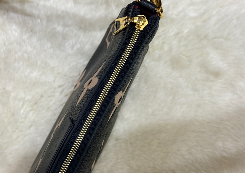 未使用品✨LV牛皮印花 雙色 黑白 斜背包 揹帶可調長度 可拆卸-29