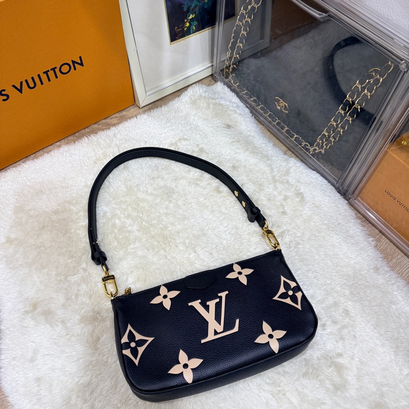 未使用品✨LV牛皮印花 雙色 黑白 斜背包 揹帶可調長度 可拆卸-39