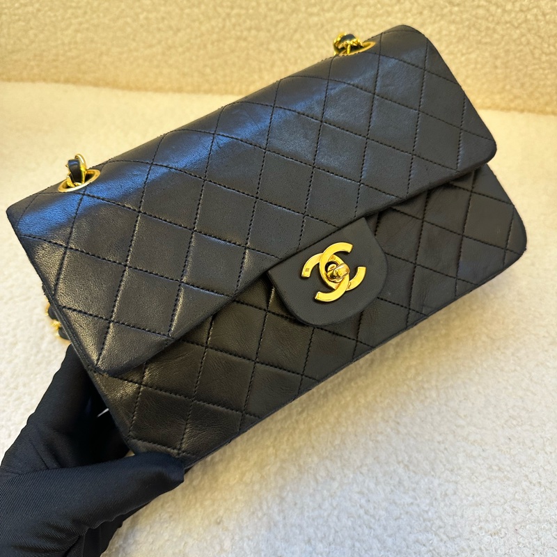 Chanel香奈兒黑金CF中號,中古羊皮款,金色金扣真係超級耐看!經典菱格紋設計,-0