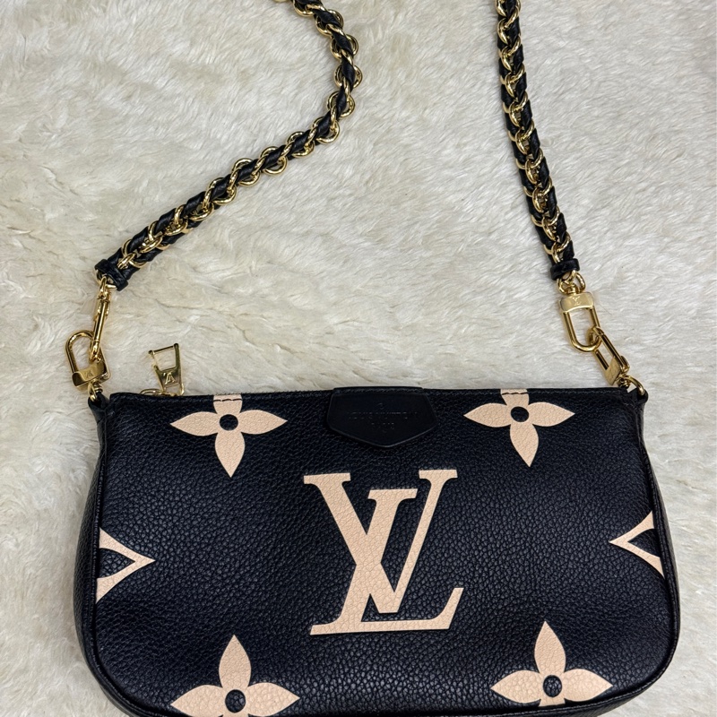 未使用品✨揹帶很美🖤LV 拼色印花 可放手機的牛皮麻將包 揹帶可拆卸-20