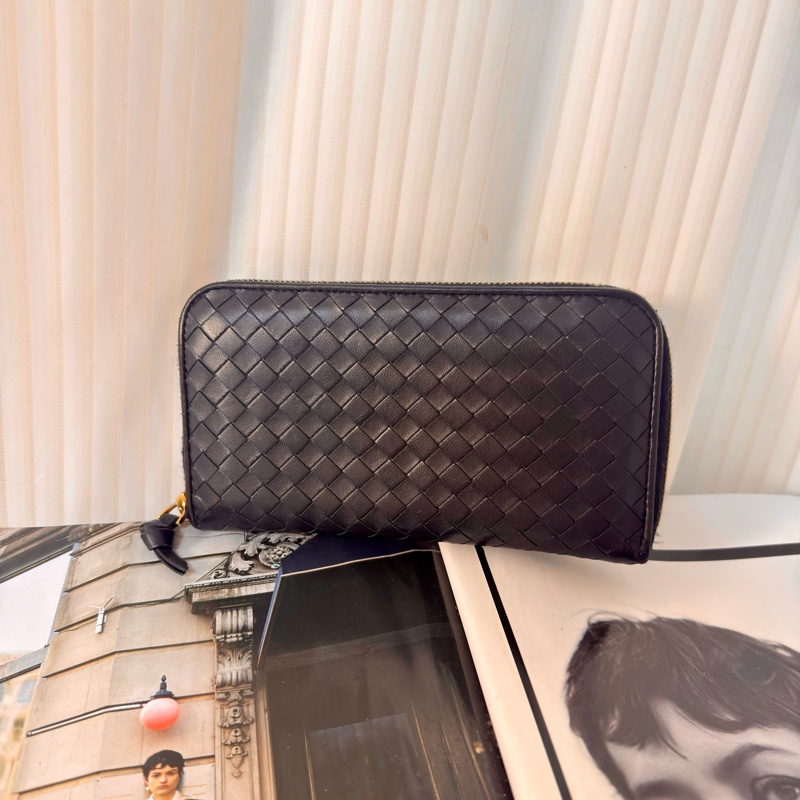 ✔️BOTTEGA VENETA BV 寶緹嘉經典編織拉鍊長夾 黑-4