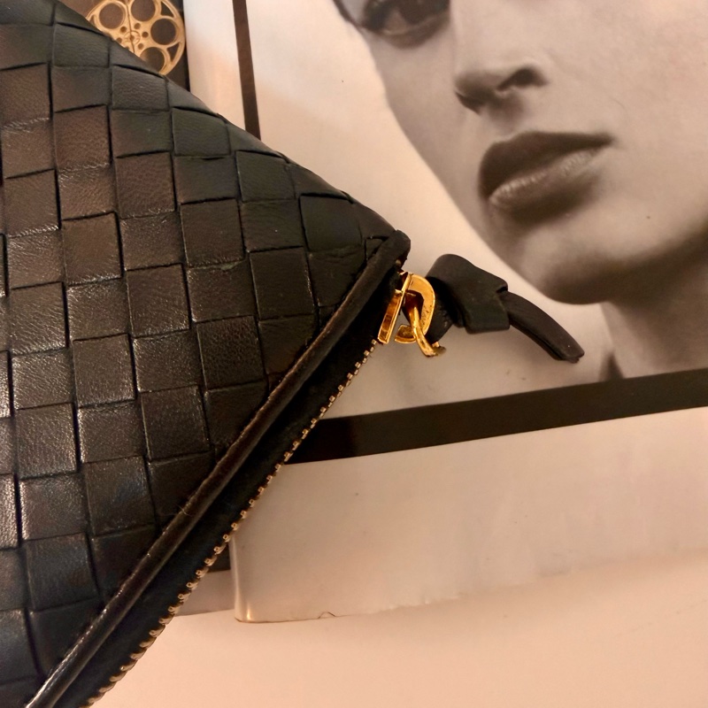 ✔️BOTTEGA VENETA BV 寶緹嘉經典編織拉鍊長夾 黑-5