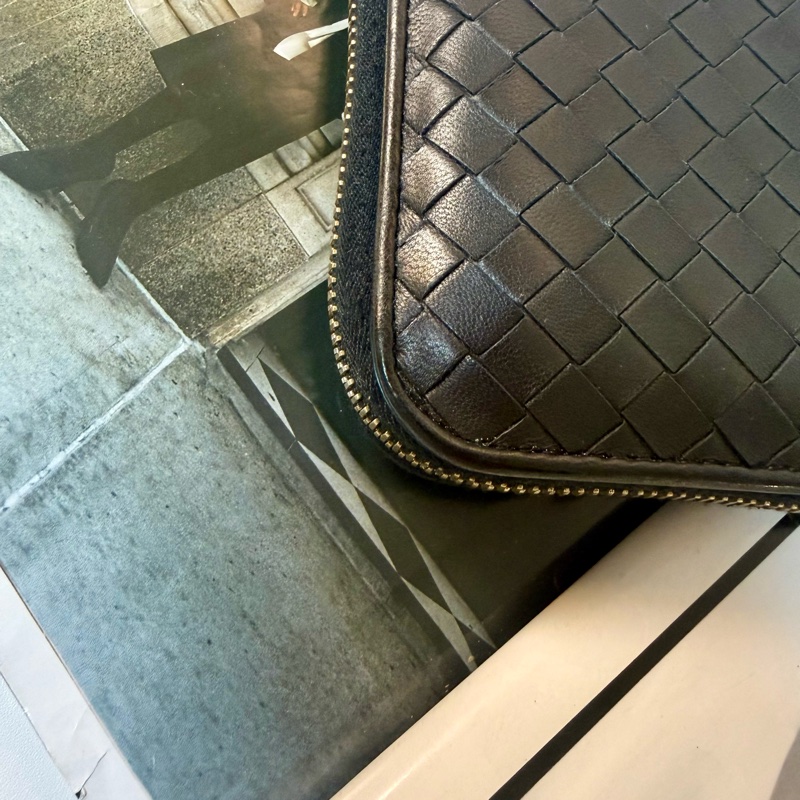 ✔️BOTTEGA VENETA BV 寶緹嘉經典編織拉鍊長夾 黑-28