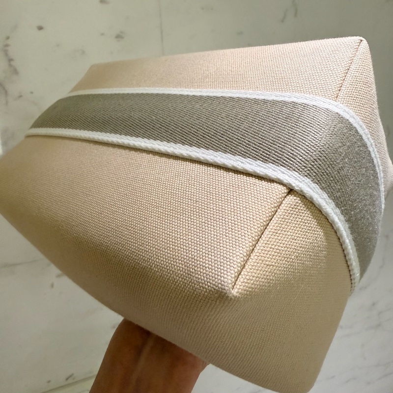 Hermes 97/98新 閒置小號 米色 盥洗包/便當盒-9